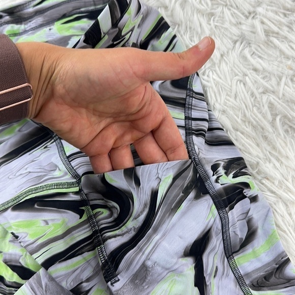 Lululemon Swift Speed High-Rise Crop 21" Paint Glide Warp Multi - Picture 5 of 7